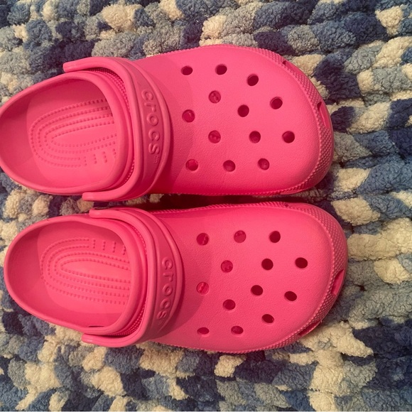 Bright pink Crocs size 9/11 - Picture 6 of 6